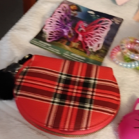 Pink and Green Kids Hair Accessories Set - Picture 5 of 11